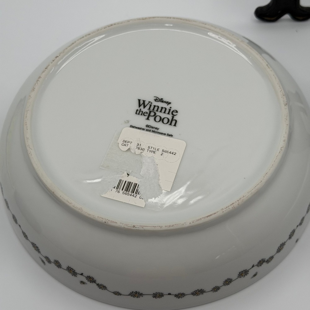 Disney Winnie the Pooh Pasta Bowl White 8.5" Good Daisy Bee Ceramic - Picture 6 of 9